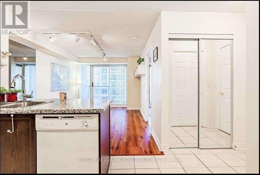 505 - 5 Michael Power Place, Toronto (Islington-City Centre West), Ontario  M9A 0A3 - Photo 5 - W14086456