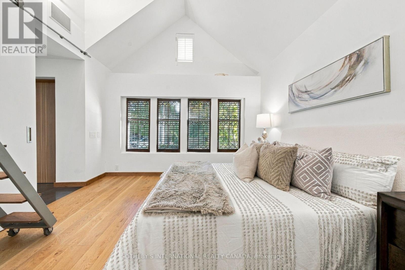 16 Sunnybrook Road, Toronto (High Park-Swansea), Ontario  M6S 1G2 - Photo 11 - W14086466
