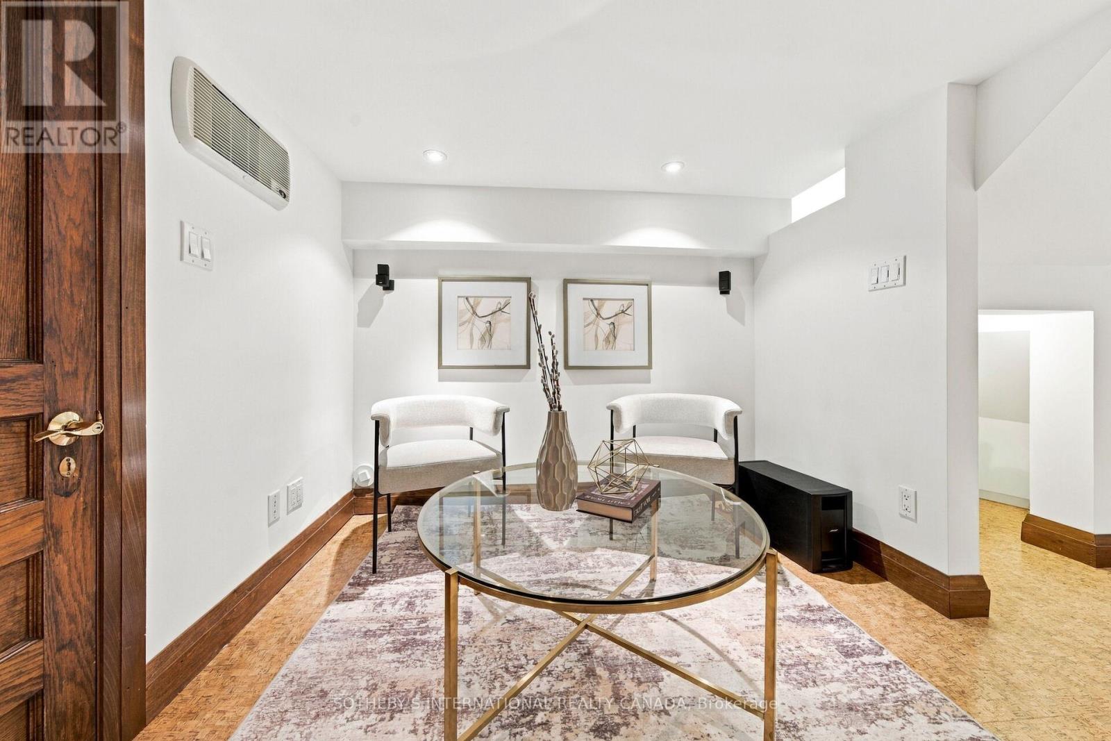 16 Sunnybrook Road, Toronto (High Park-Swansea), Ontario  M6S 1G2 - Photo 33 - W14086466