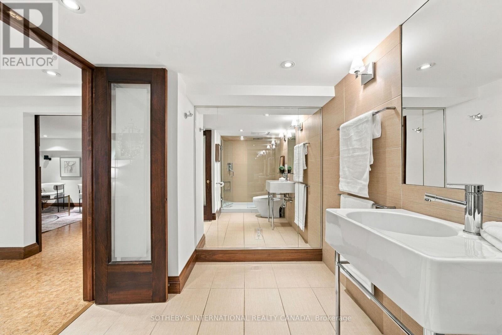 16 Sunnybrook Road, Toronto (High Park-Swansea), Ontario  M6S 1G2 - Photo 39 - W14086466