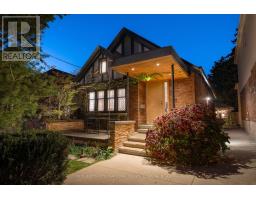 16 SUNNYBROOK ROAD, Toronto, Ontario