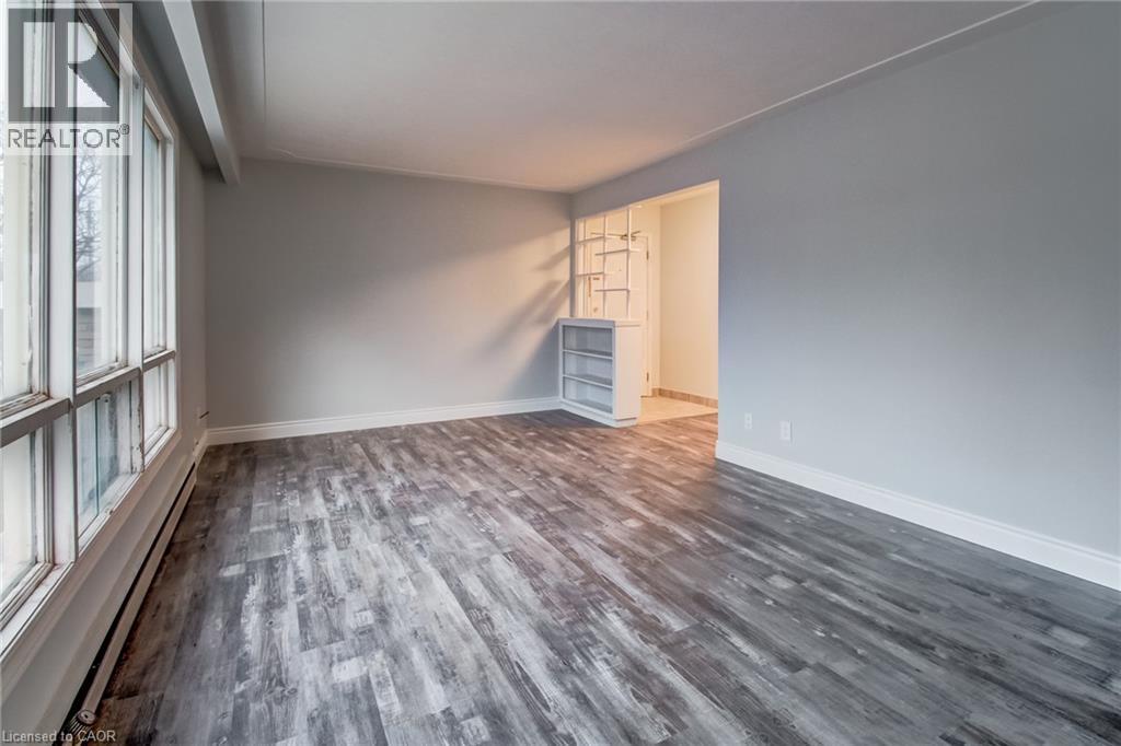 105 Dixon Street, Kitchener, Ontario  N2G 3E8 - Photo 13 - 40870789