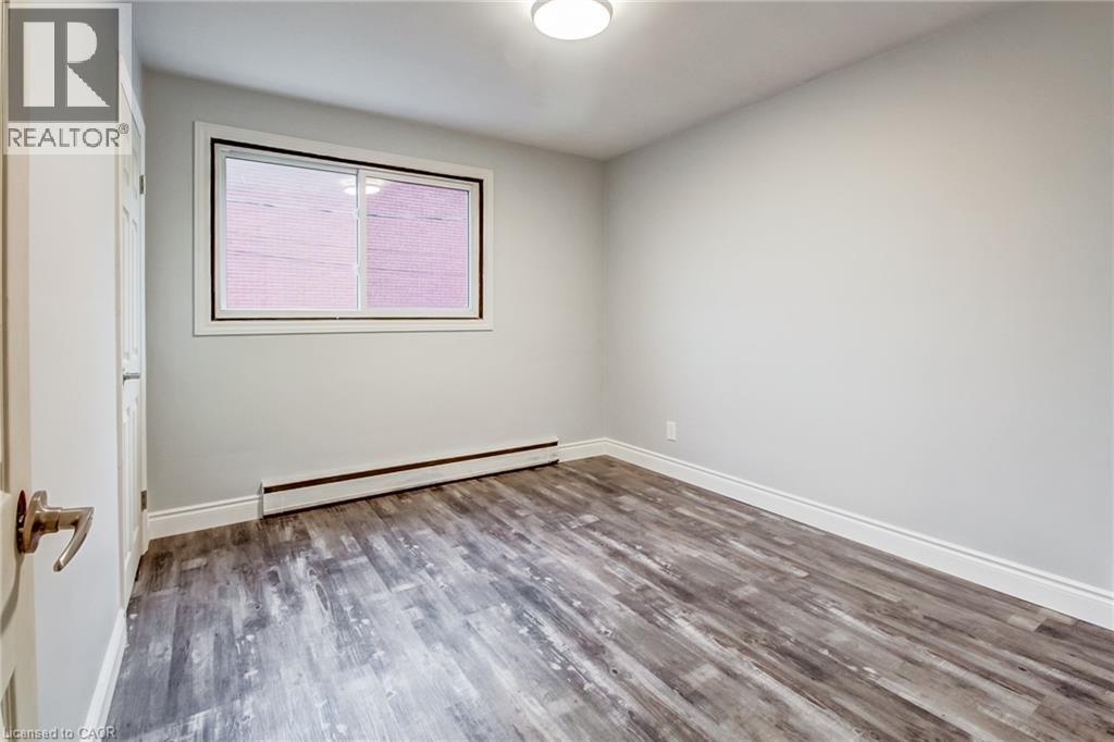 105 Dixon Street, Kitchener, Ontario  N2G 3E8 - Photo 9 - 40870789