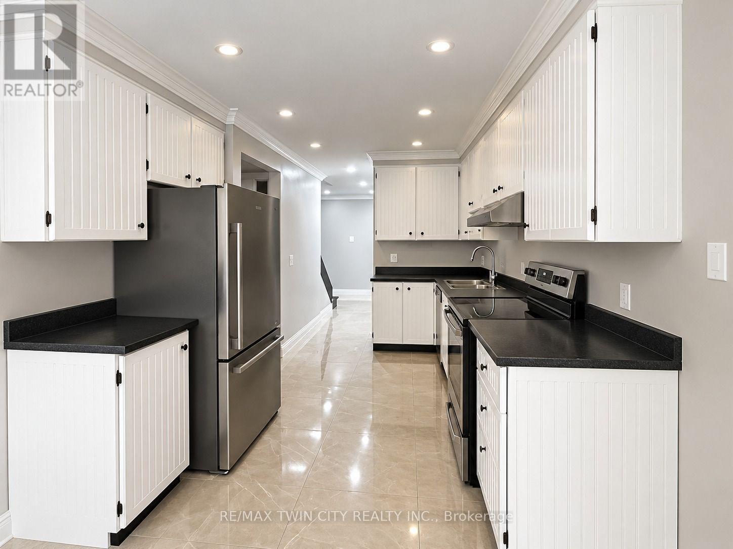 100 - 30 Green Valley Drive, Kitchener, Ontario  N2P 1G8 - Photo 5 - X14086528