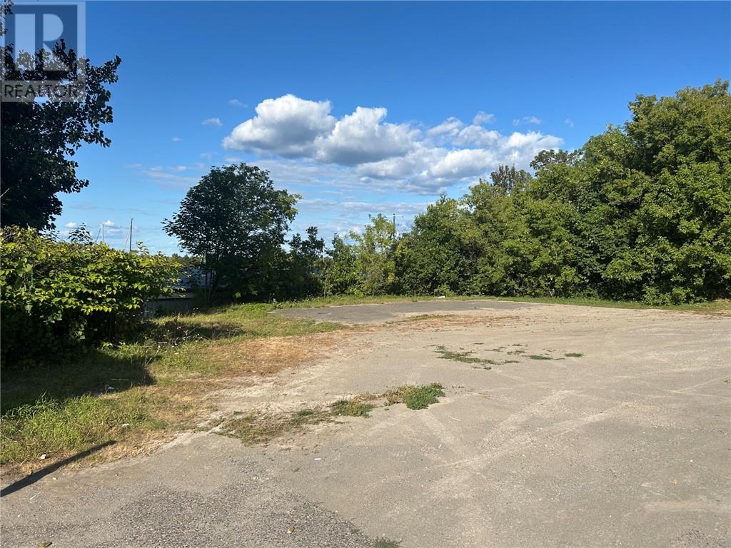 18 Campbell St. E, Little Current, Ontario  P0P 1K0 - Photo 1 - 2129873