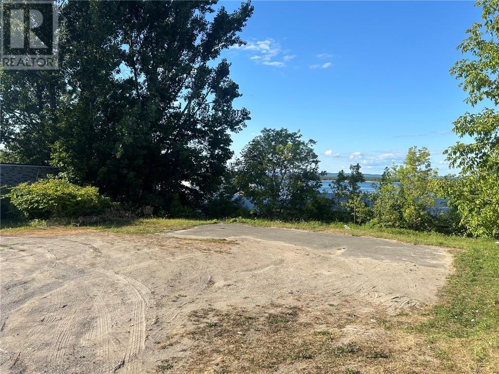 18 Campbell St. E, Little Current, Ontario  P0P 1K0 - Photo 3 - 2129873