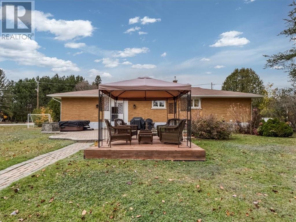 21 Richard Court, Dowling, Ontario  P0M 1R0 - Photo 6 - 2130968