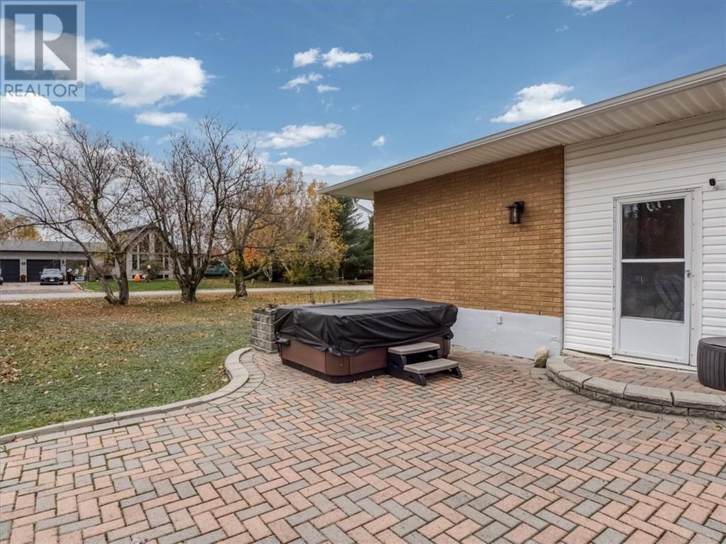 21 Richard Court, Dowling, Ontario  P0M 1R0 - Photo 8 - 2130968