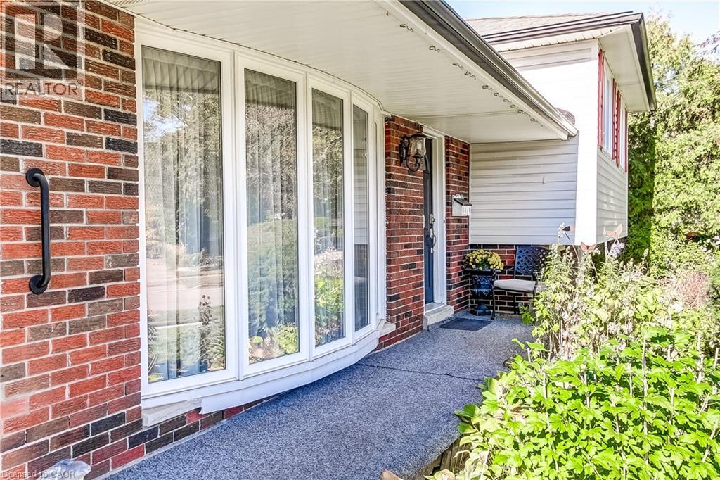 1360 Majestic Drive, Burlington, Ontario L7M 1G3 - Photo 3 - 40868993