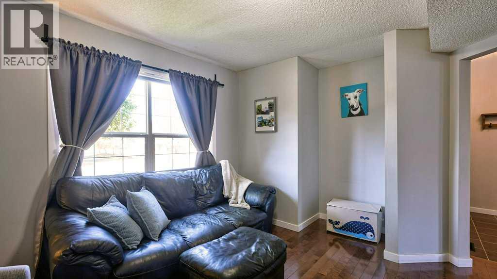 5 Mt Aberdeen Circle Se, Calgary, Alberta  T2Z 3G9 - Photo 9 - A2350697