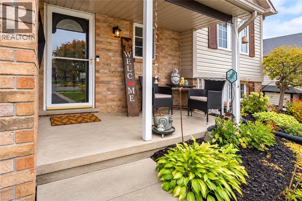 6 Stuart Street, Caledonia, Ontario  N3W 2L3 - Photo 3 - 40870990