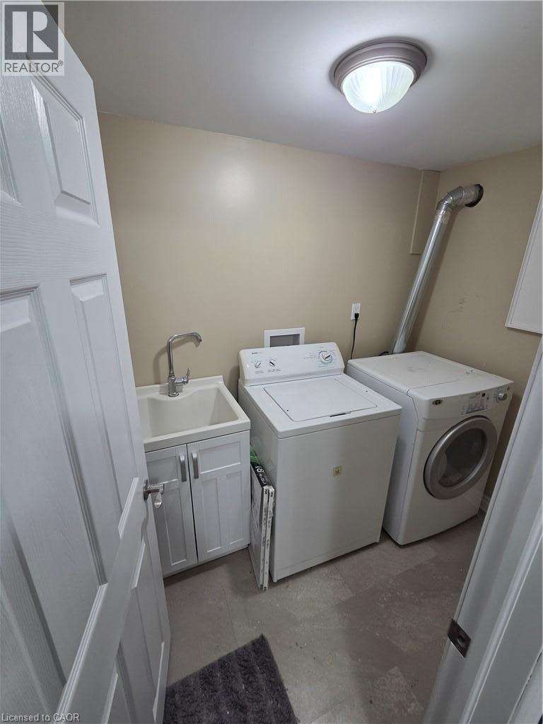 1326 Rosemary Crescent Unit# Lower, Burlington, Ontario  L7P 2P4 - Photo 5 - 40871908