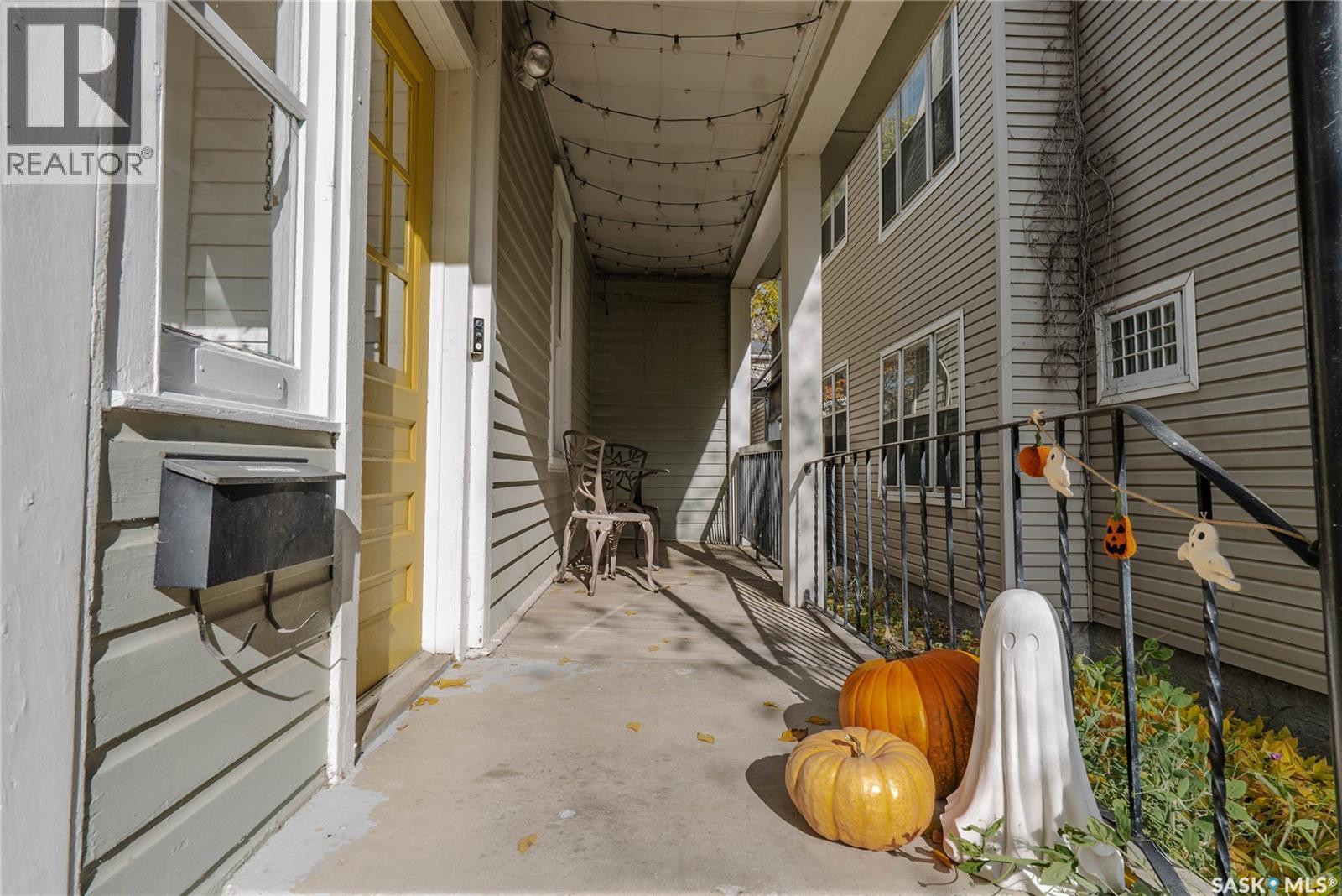 408 25th Street W, Saskatoon, Saskatchewan  S7L 0C8 - Photo 7 - SK051259