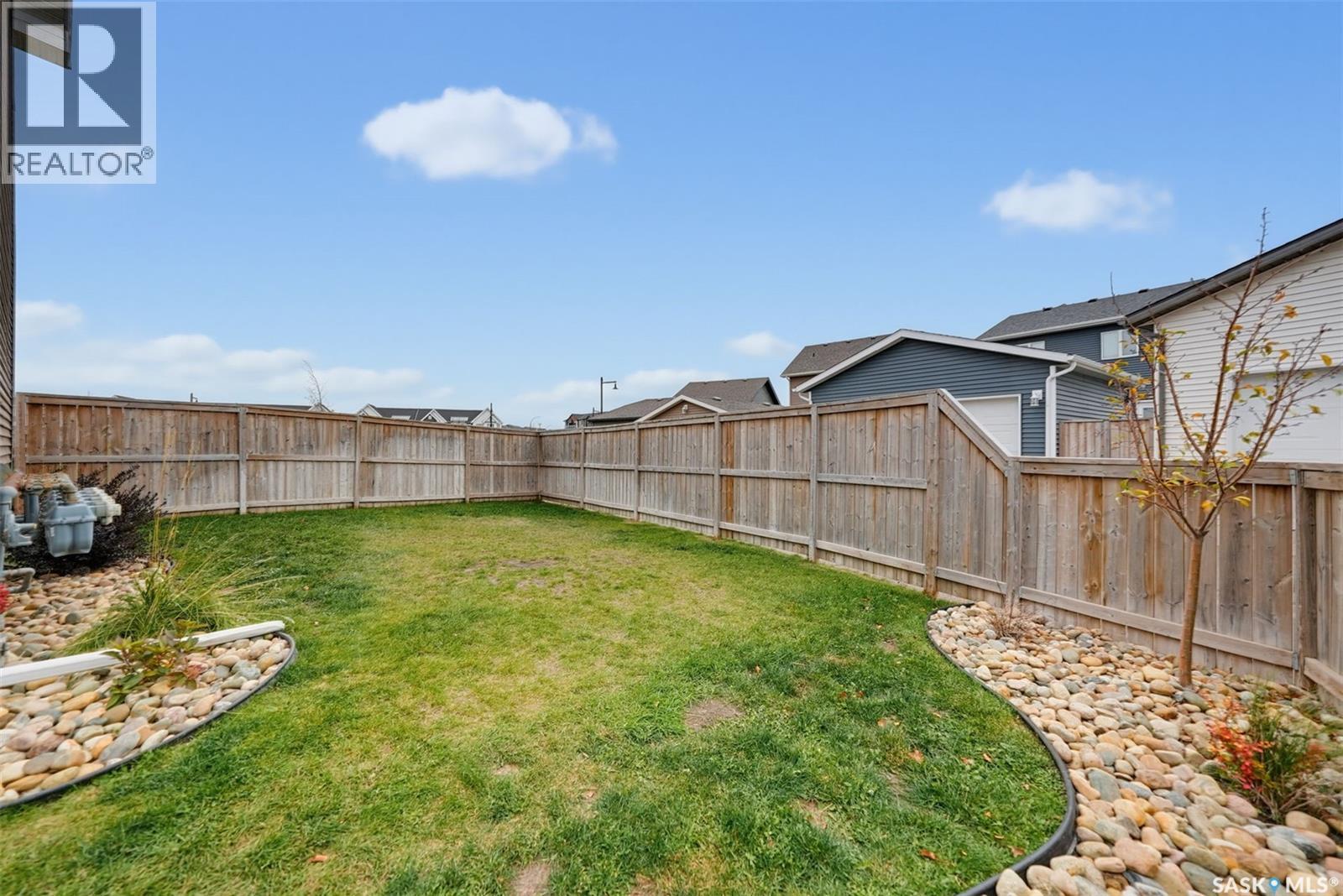 2022 Brighton Common, Saskatoon, Saskatchewan  S7V 0M7 - Photo 34 - SK051251