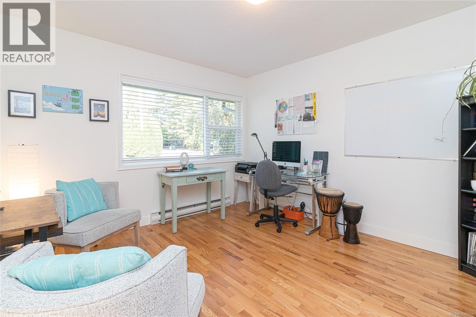 3945 Dawe Rd, Saanich, British Columbia  V8N 4H5 - Photo 24 - 1049209