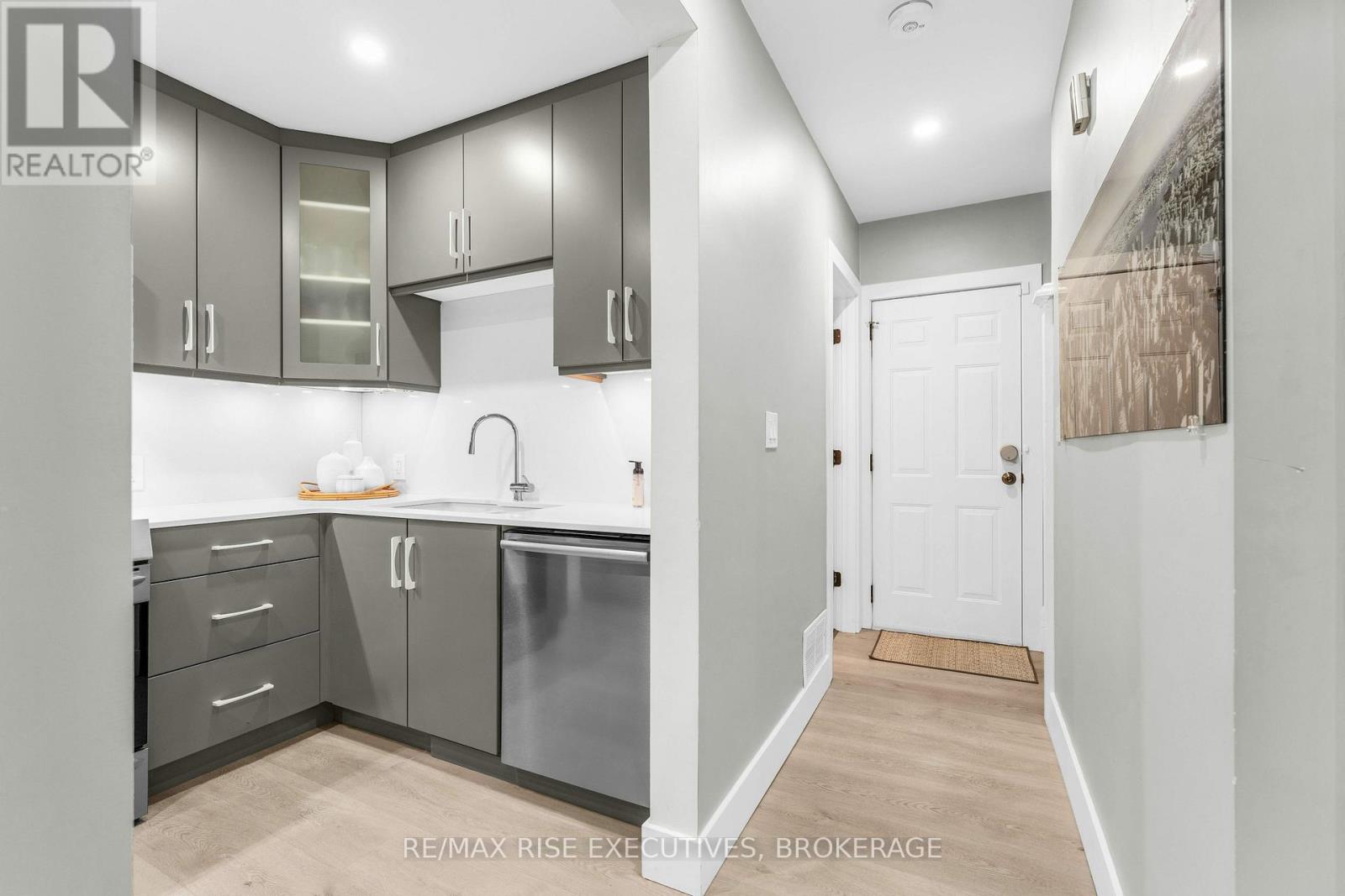 333 Palace Road, Kingston, Ontario  K7L 4T4 - Photo 9 - X14086820