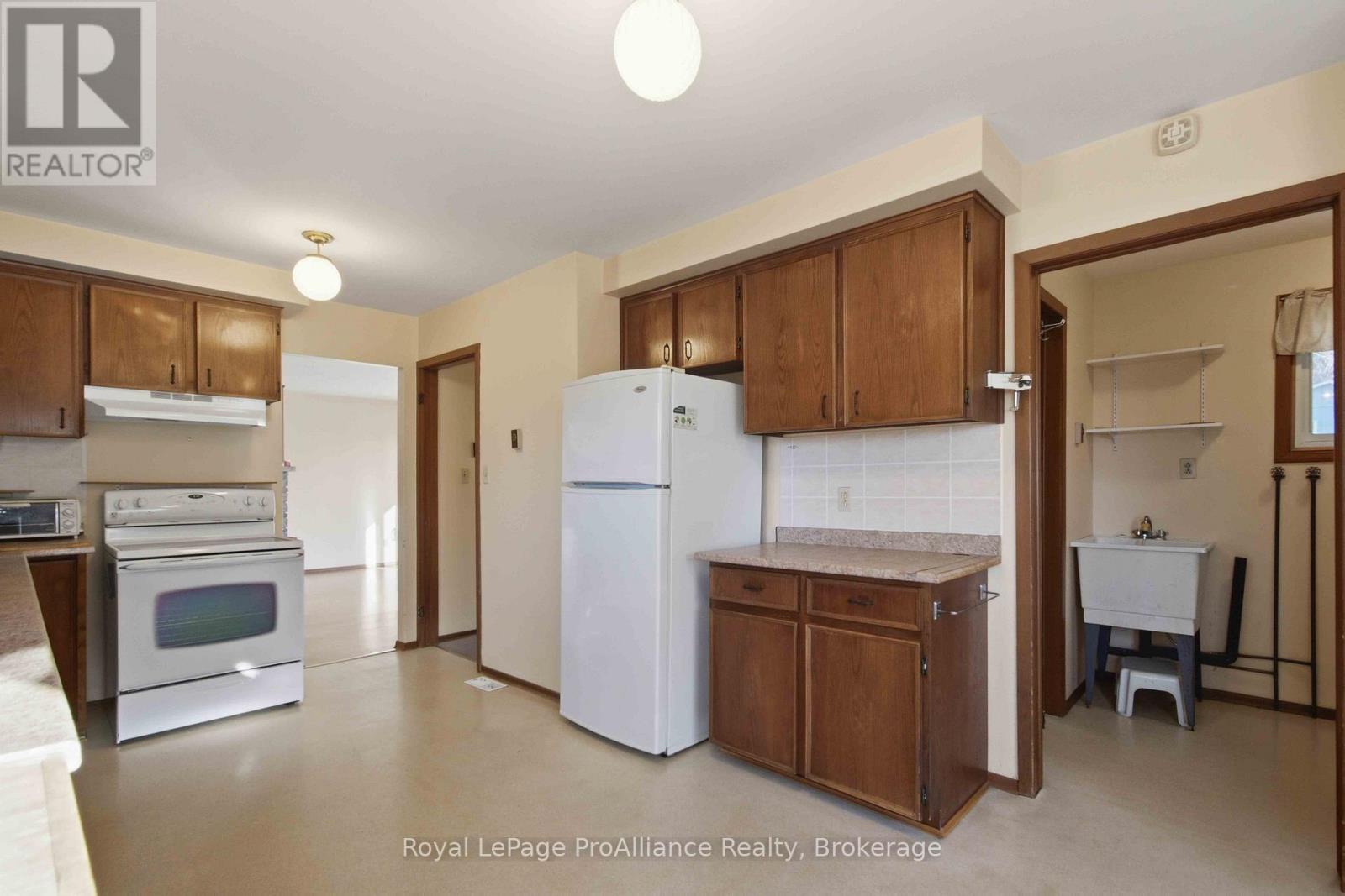 1347 Stockdale Road, Quinte West, Ontario  K8V 5P6 - Photo 12 - X14086836