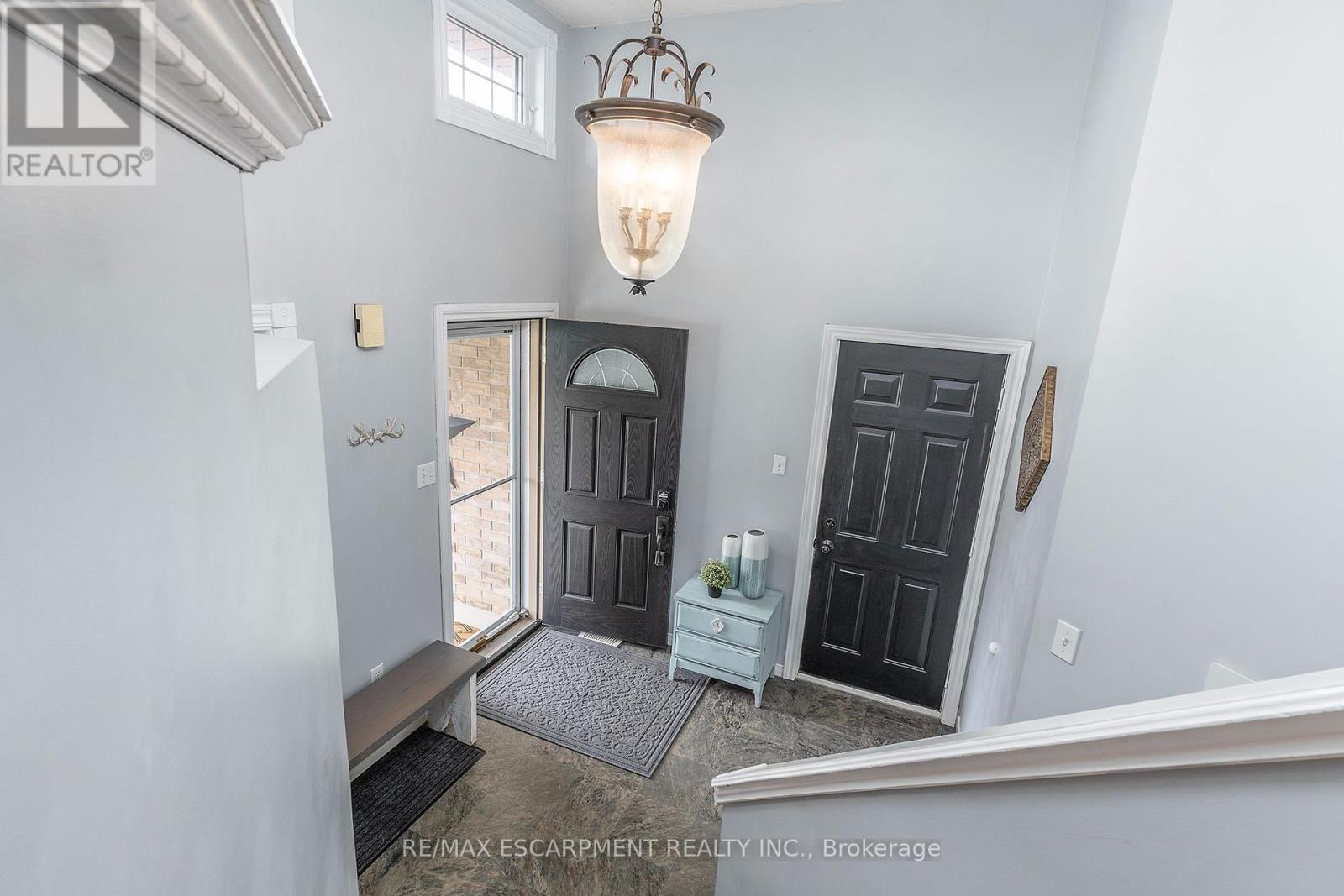 6 Stuart Street, Haldimand, Ontario  N3W 2L3 - Photo 5 - X14084544