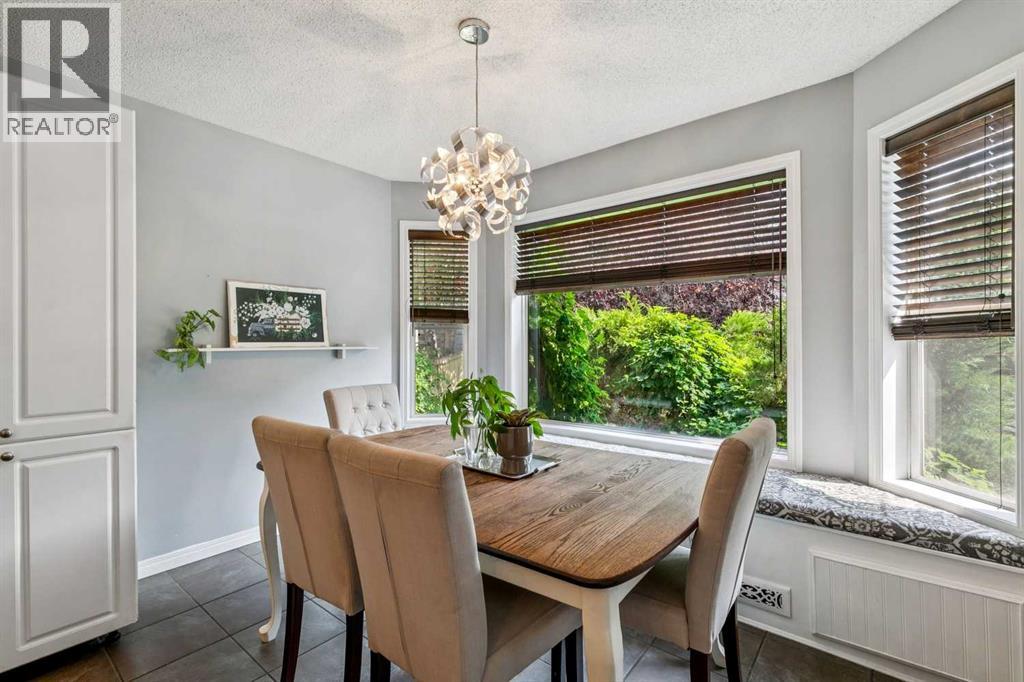 248 Douglas Ridge Green Se, Calgary, Alberta  T2Z 2T4 - Photo 11 - A2352675
