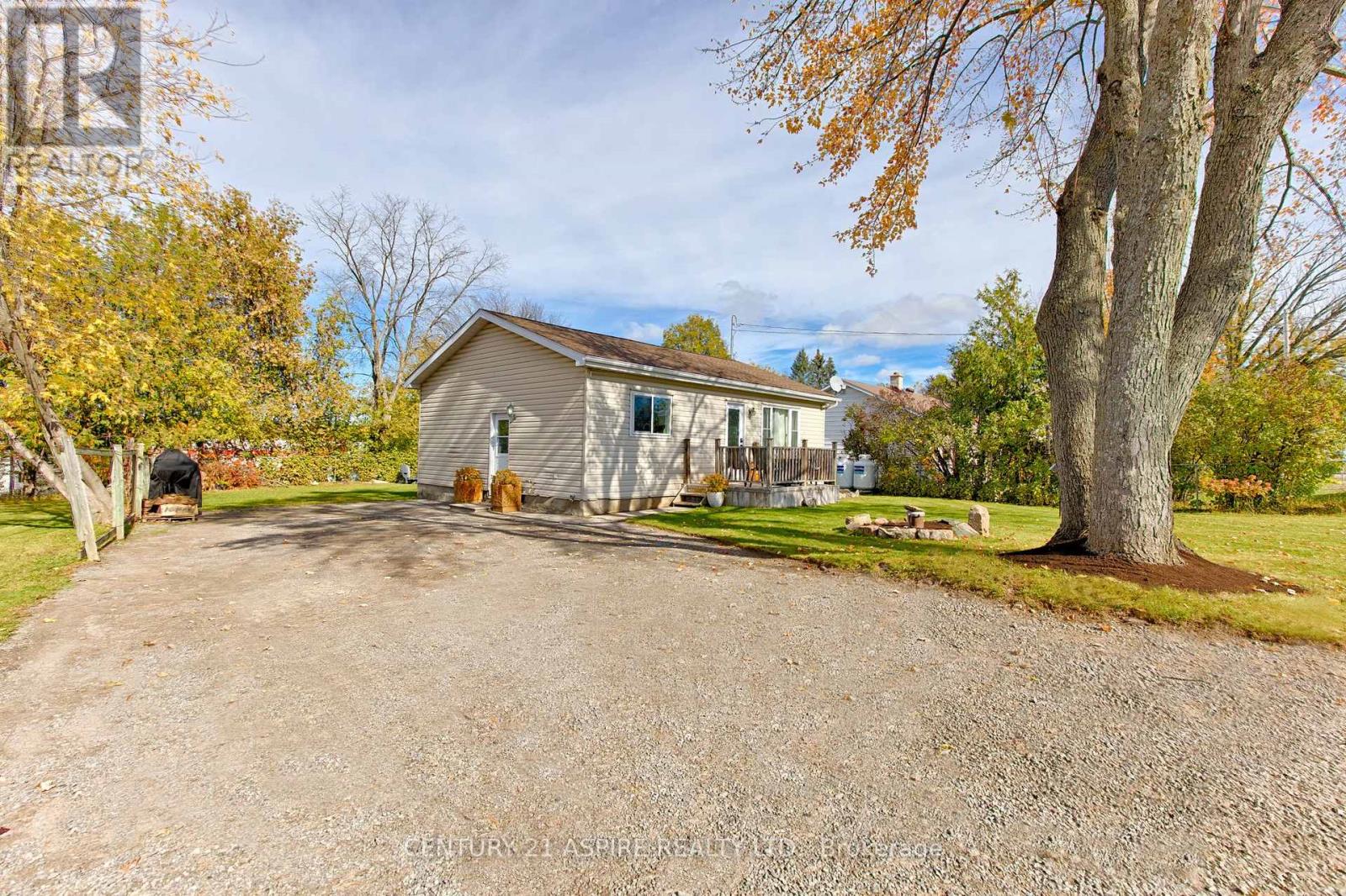 106 FOREST LEA ROAD, Laurentian Valley, Ontario