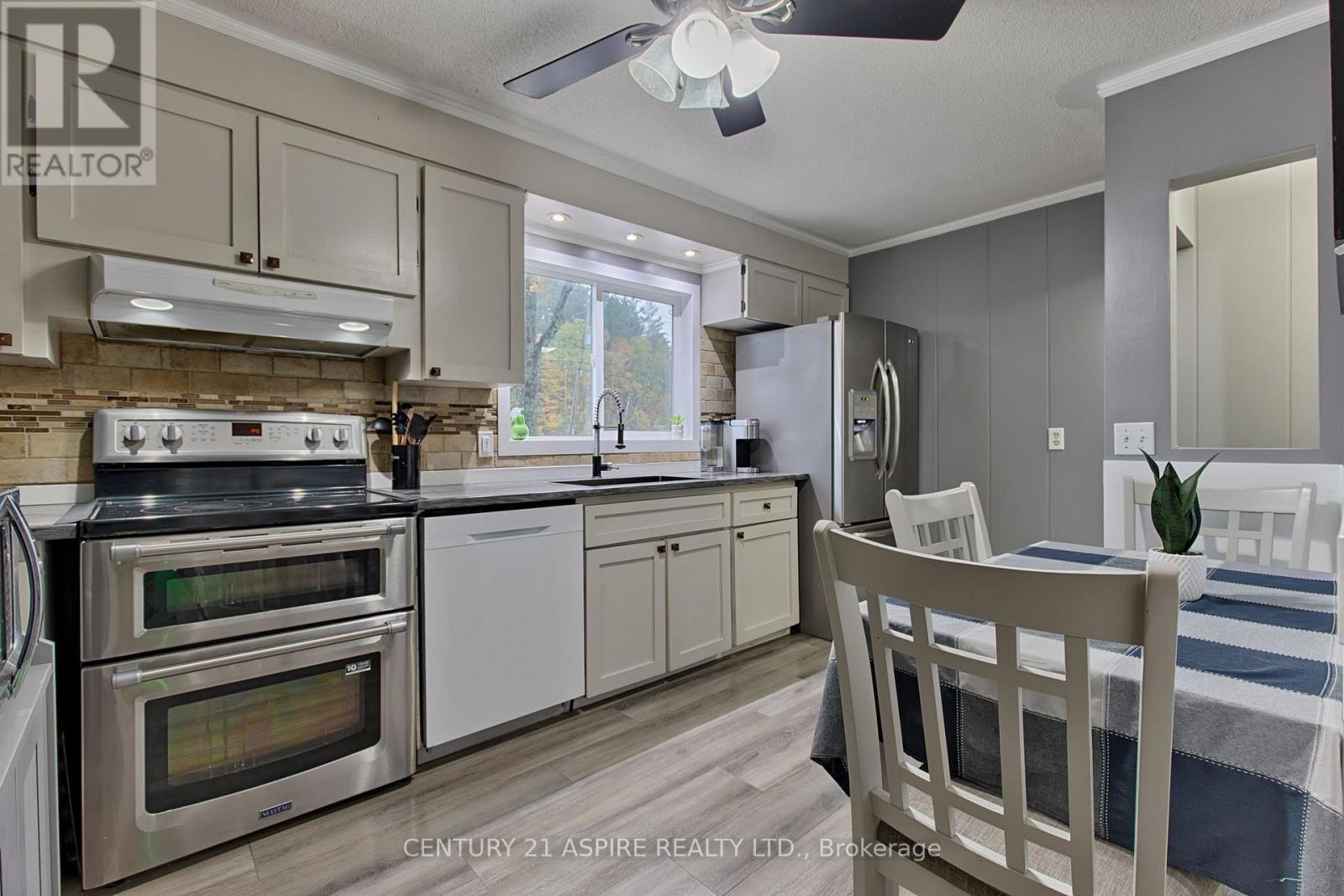 106 Forest Lea Road, Laurentian Valley, Ontario  K8A 7B8 - Photo 8 - X14086692