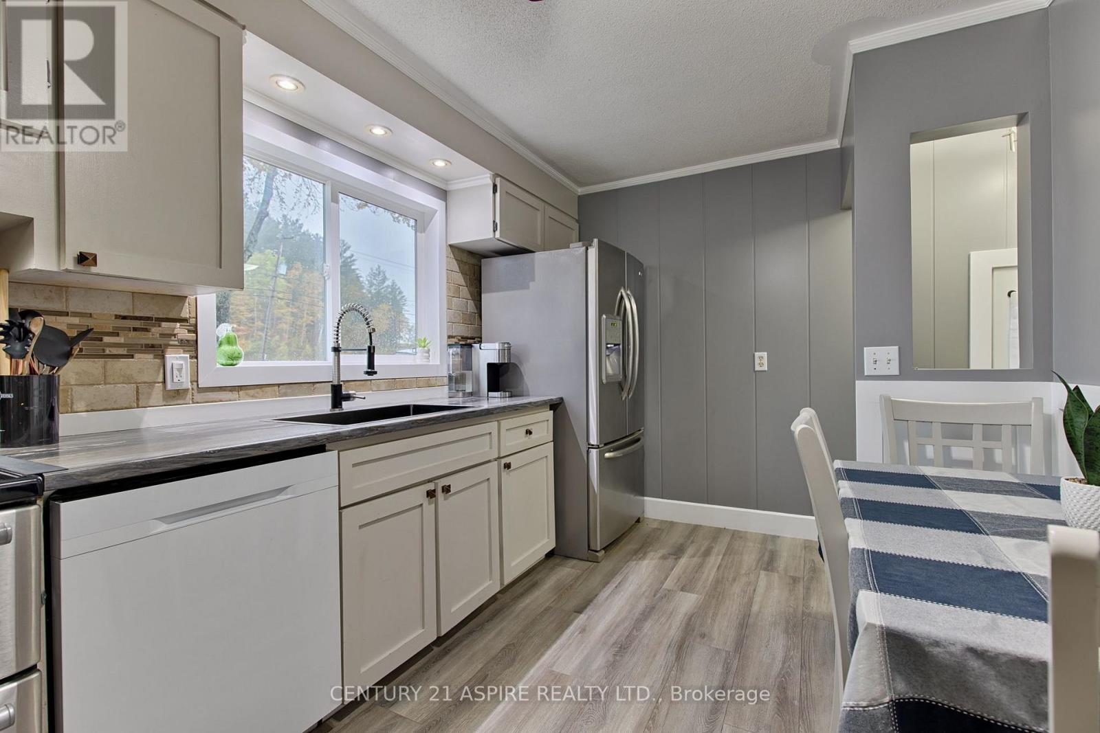 106 Forest Lea Road, Laurentian Valley, Ontario  K8A 7B8 - Photo 9 - X14086692