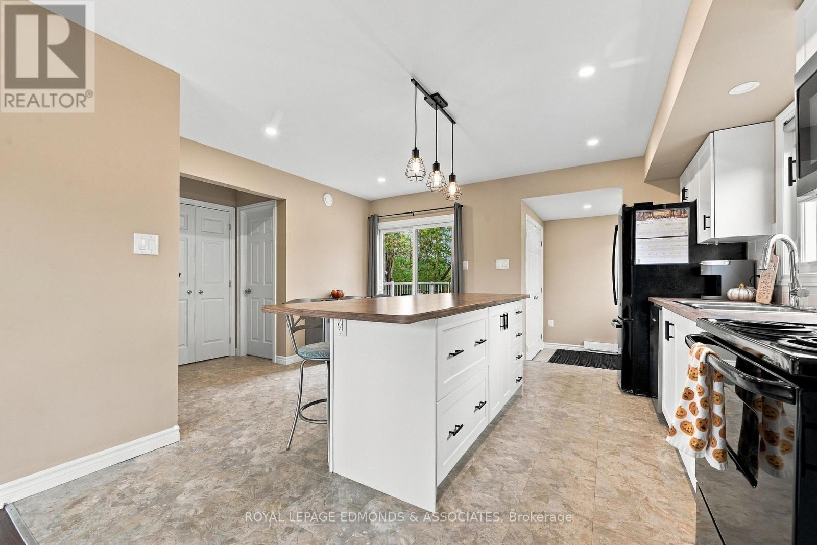 A - 465a Francis Street, Pembroke, Ontario  K8A 4X9 - Photo 11 - X14086818