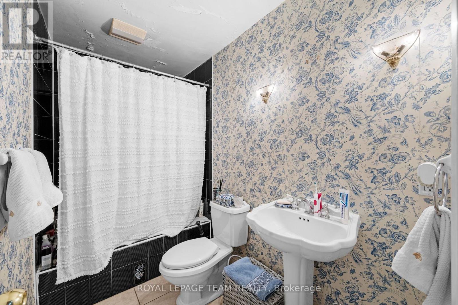 96 Putman Avenue, Ottawa, Ontario  K1M 1Z6 - Photo 12 - X14086644