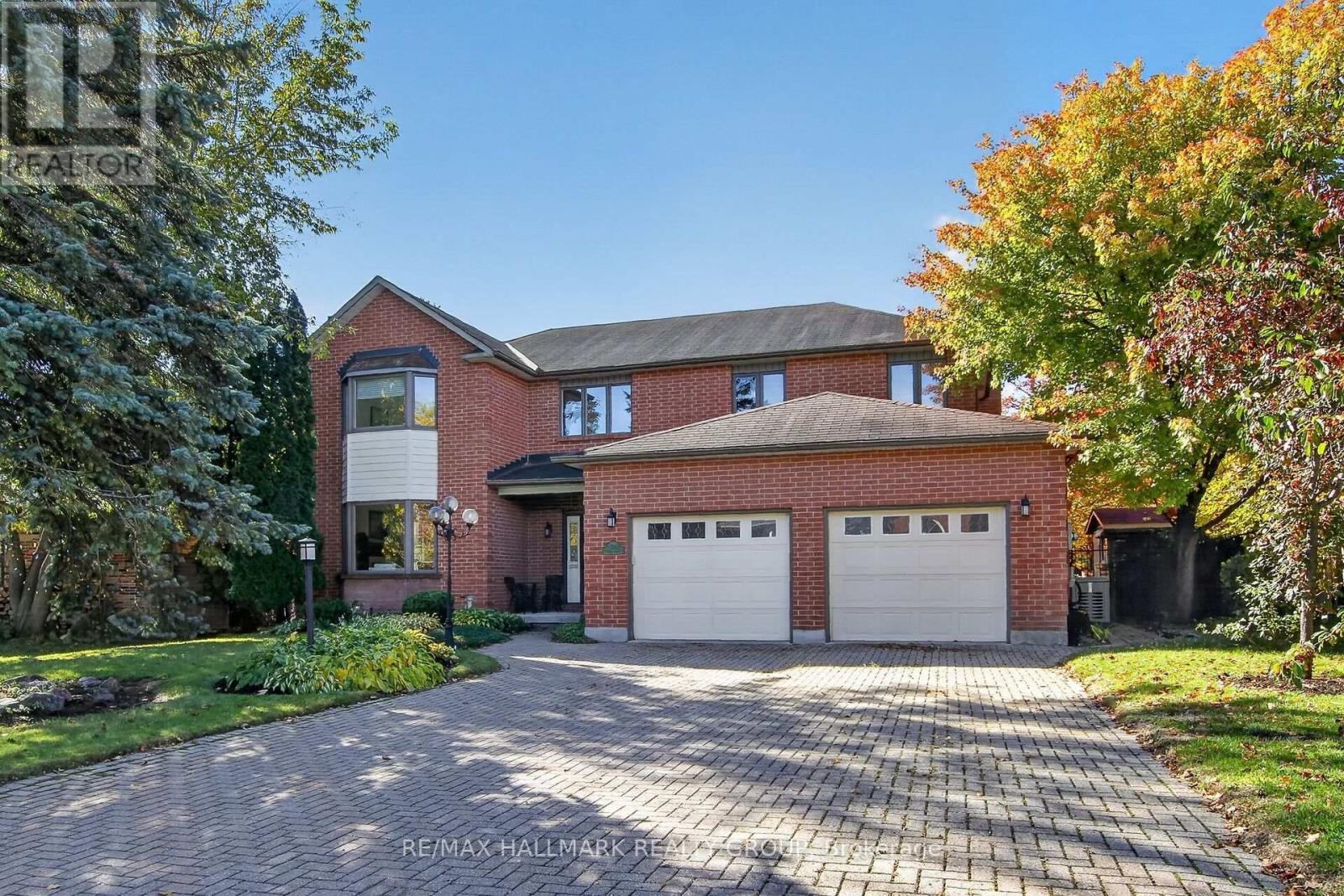 20 HALLDORSON CRESCENT, Ottawa, Ontario