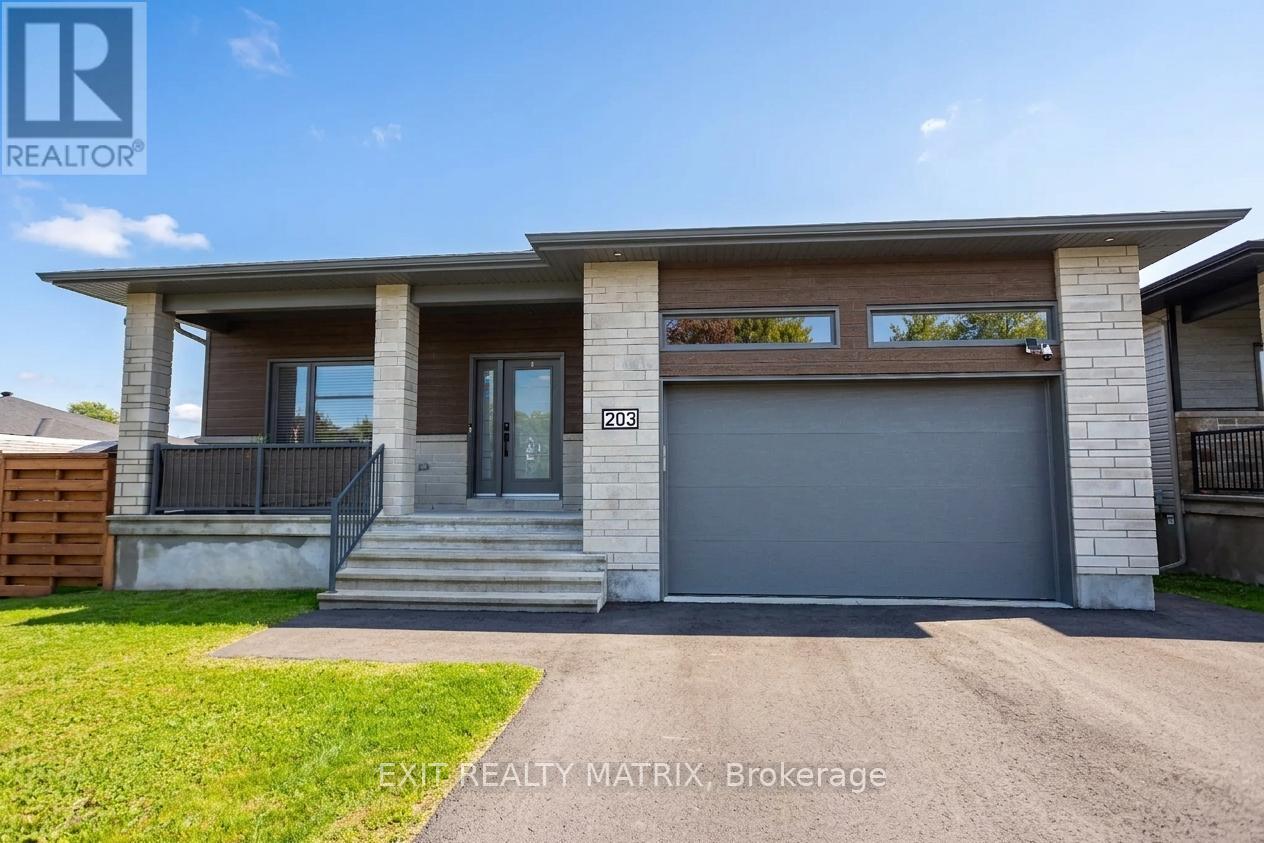 203 Filion Street, Russell, Ontario  K0A 1W0 - Photo 3 - X14086916