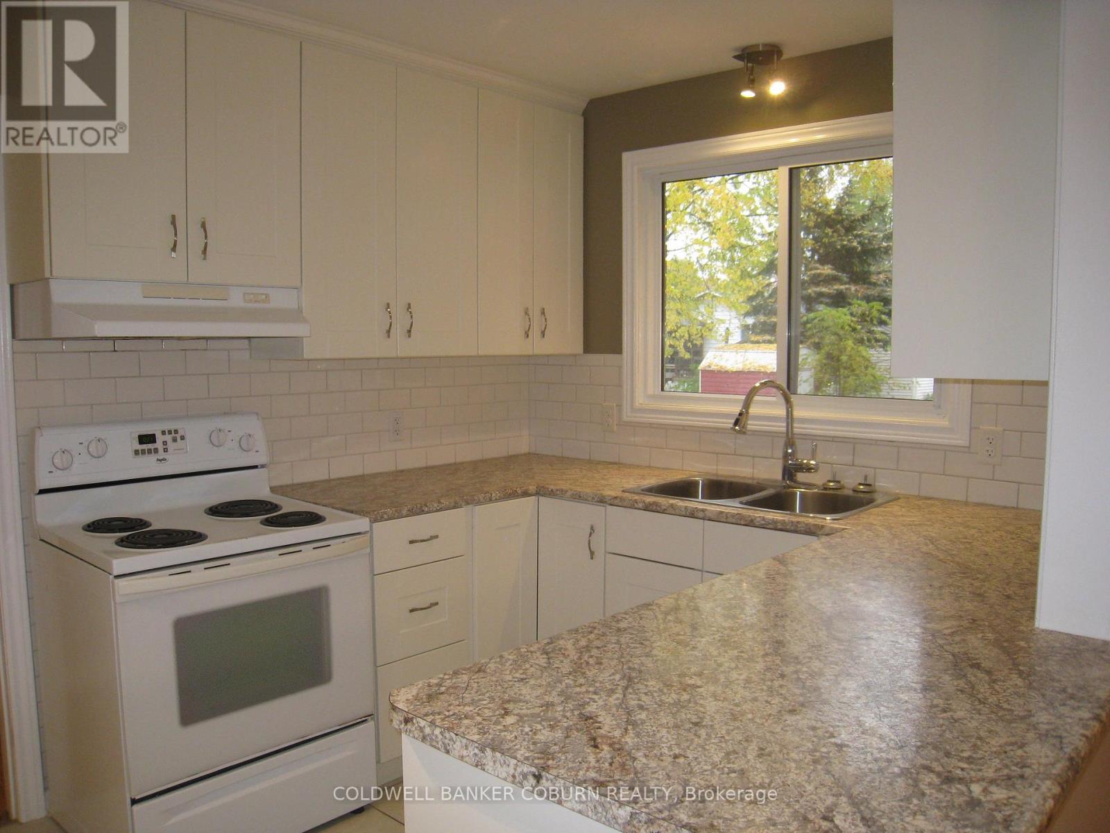 304 George Street E, North Grenville, Ontario  K0G 1J0 - Photo 3 - X14086990
