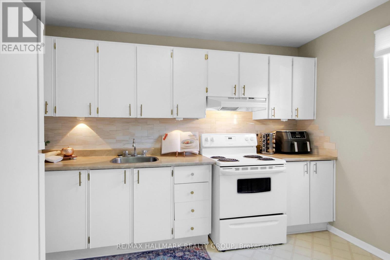 61 - 1582 Feather Lane, Ottawa, Ontario  K1T 1V4 - Photo 5 - X14087010