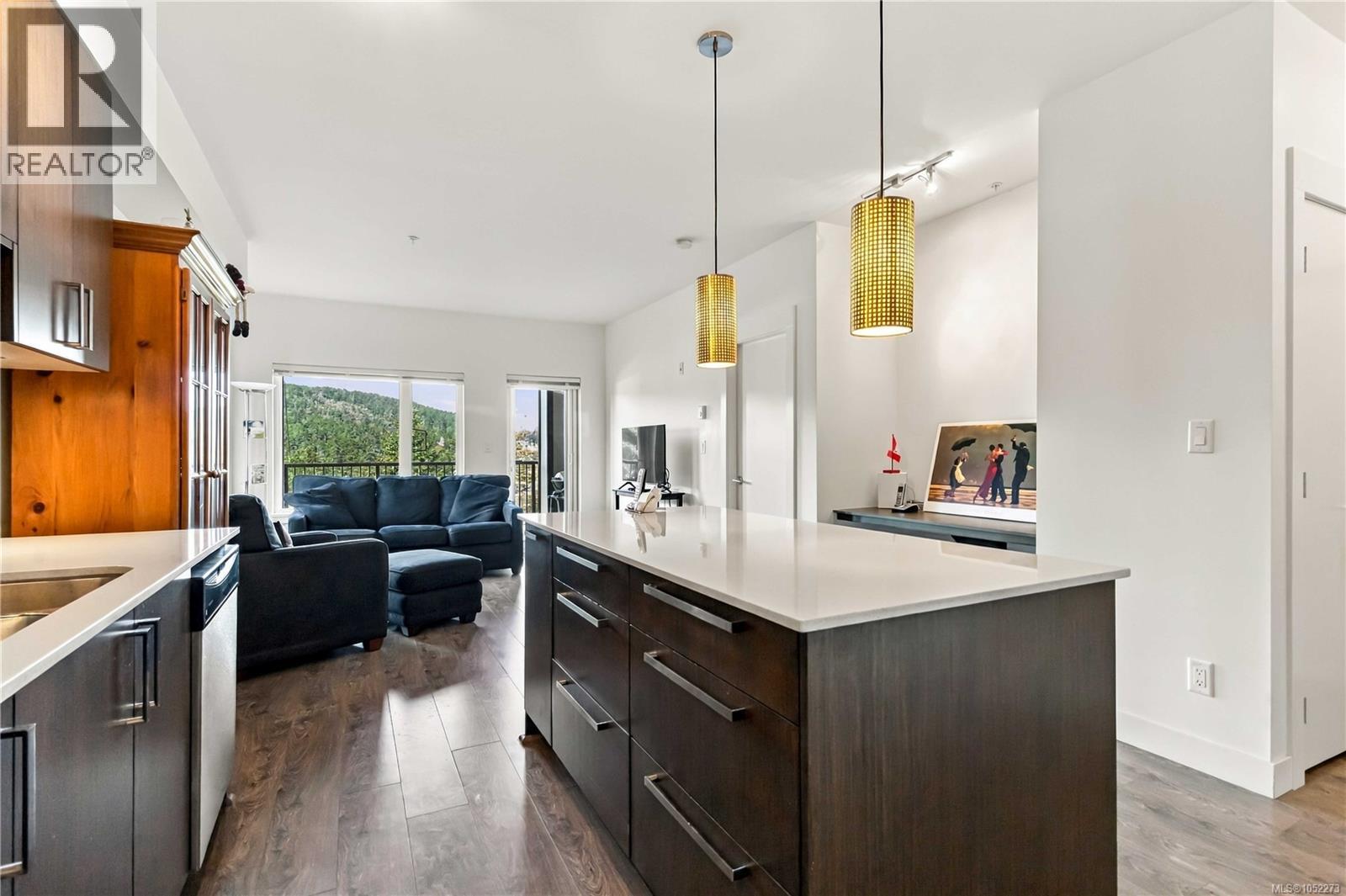 204 286 Wilfert Rd