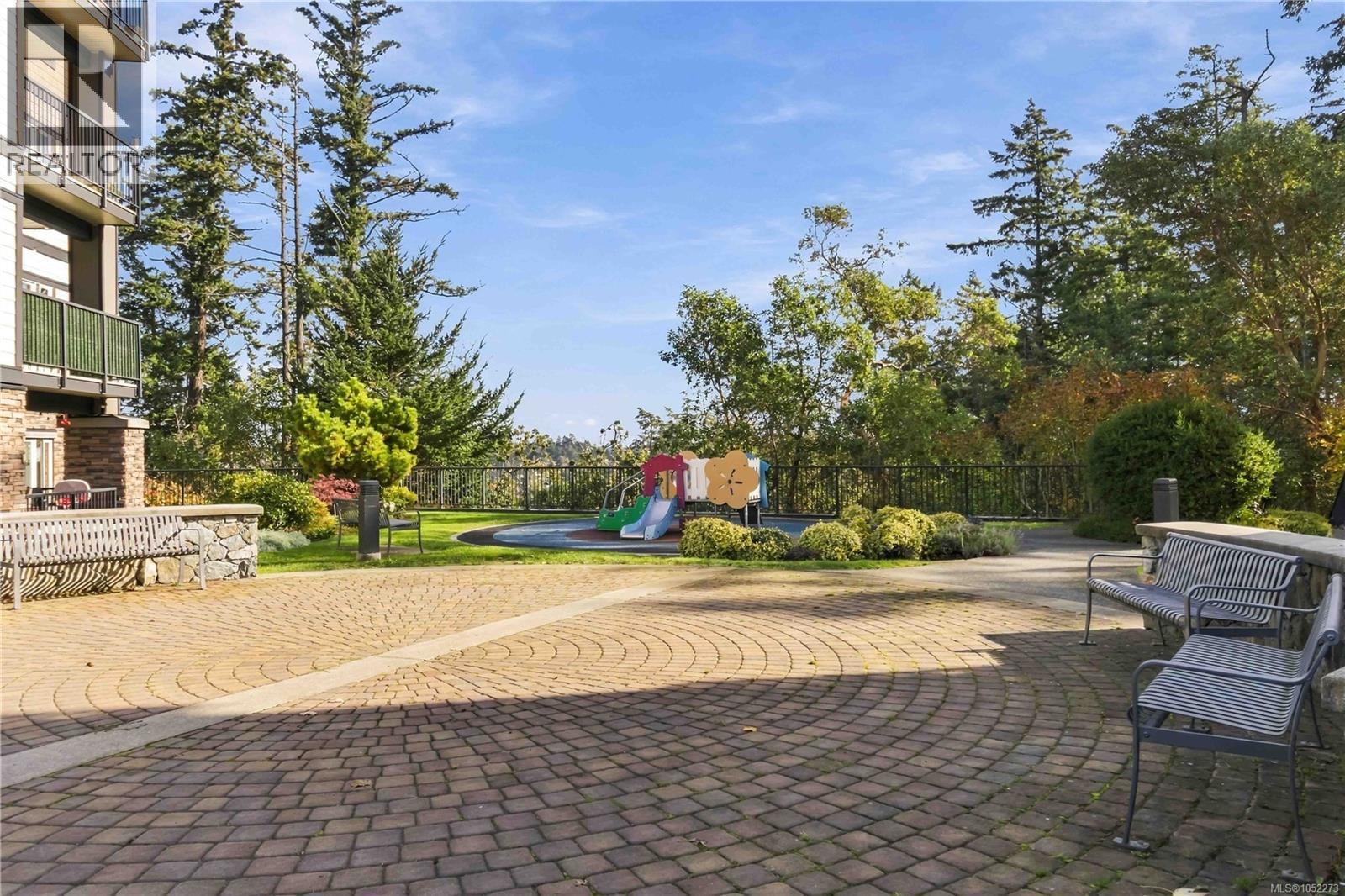 204 286 Wilfert Rd