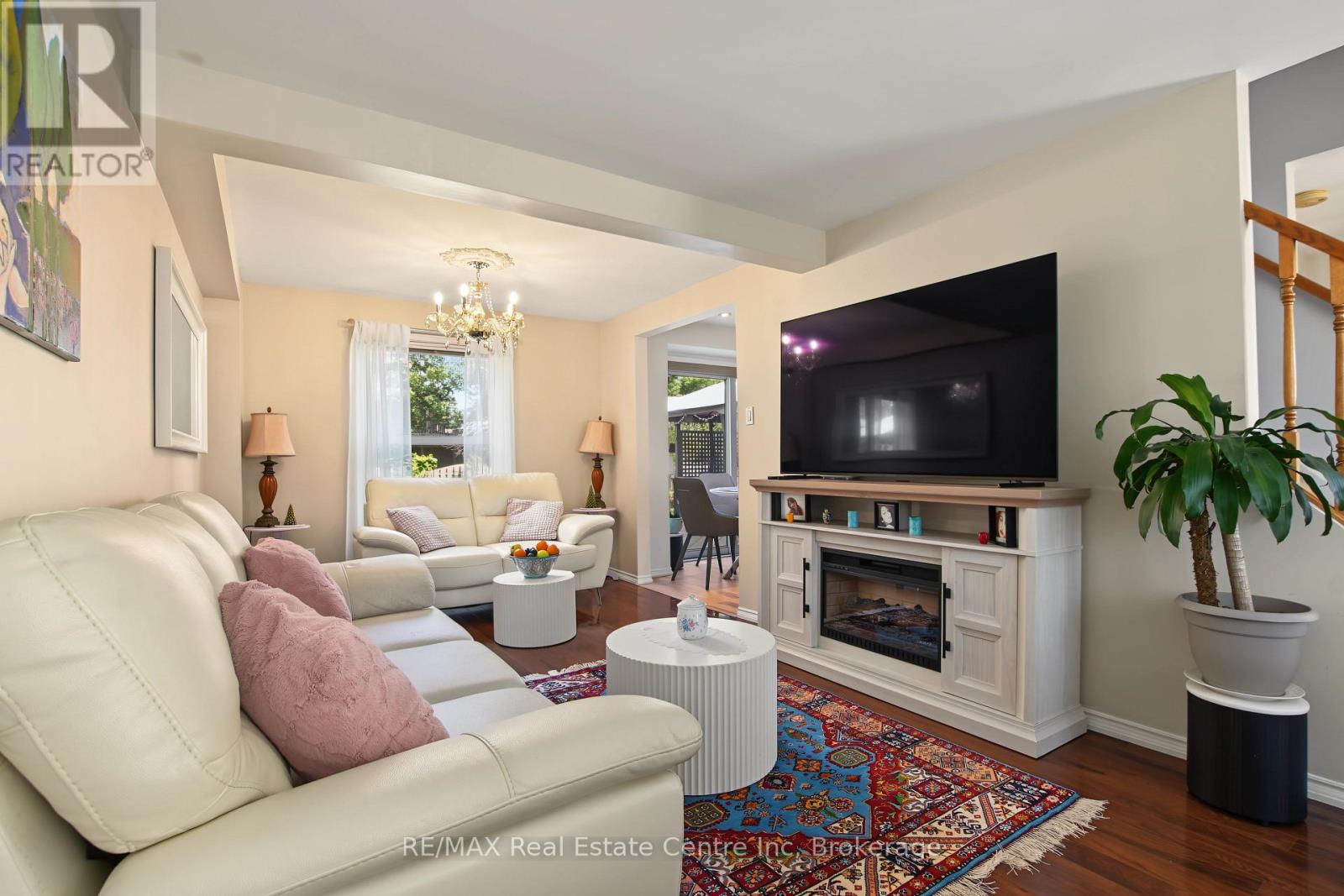 210 Elmira Road S, Guelph, Ontario  N1K 1P7 - Photo 2 - X14086856