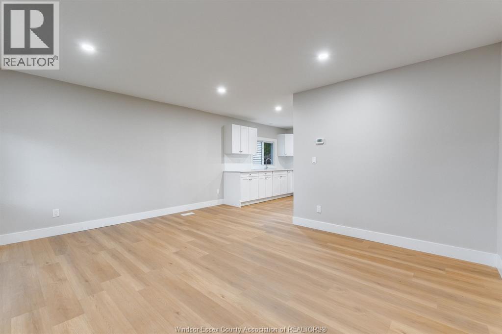 1462 Labadie, Windsor, Ontario  N8Y 4H1 - Photo 2 - 26021728