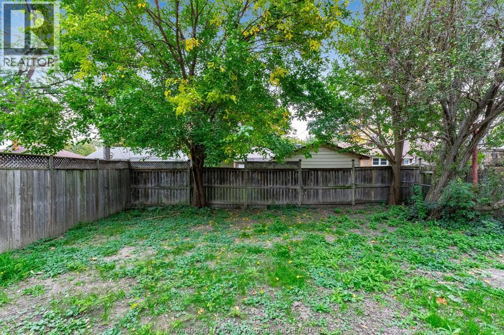 1462 Labadie, Windsor, Ontario  N8Y 4H1 - Photo 27 - 26021728