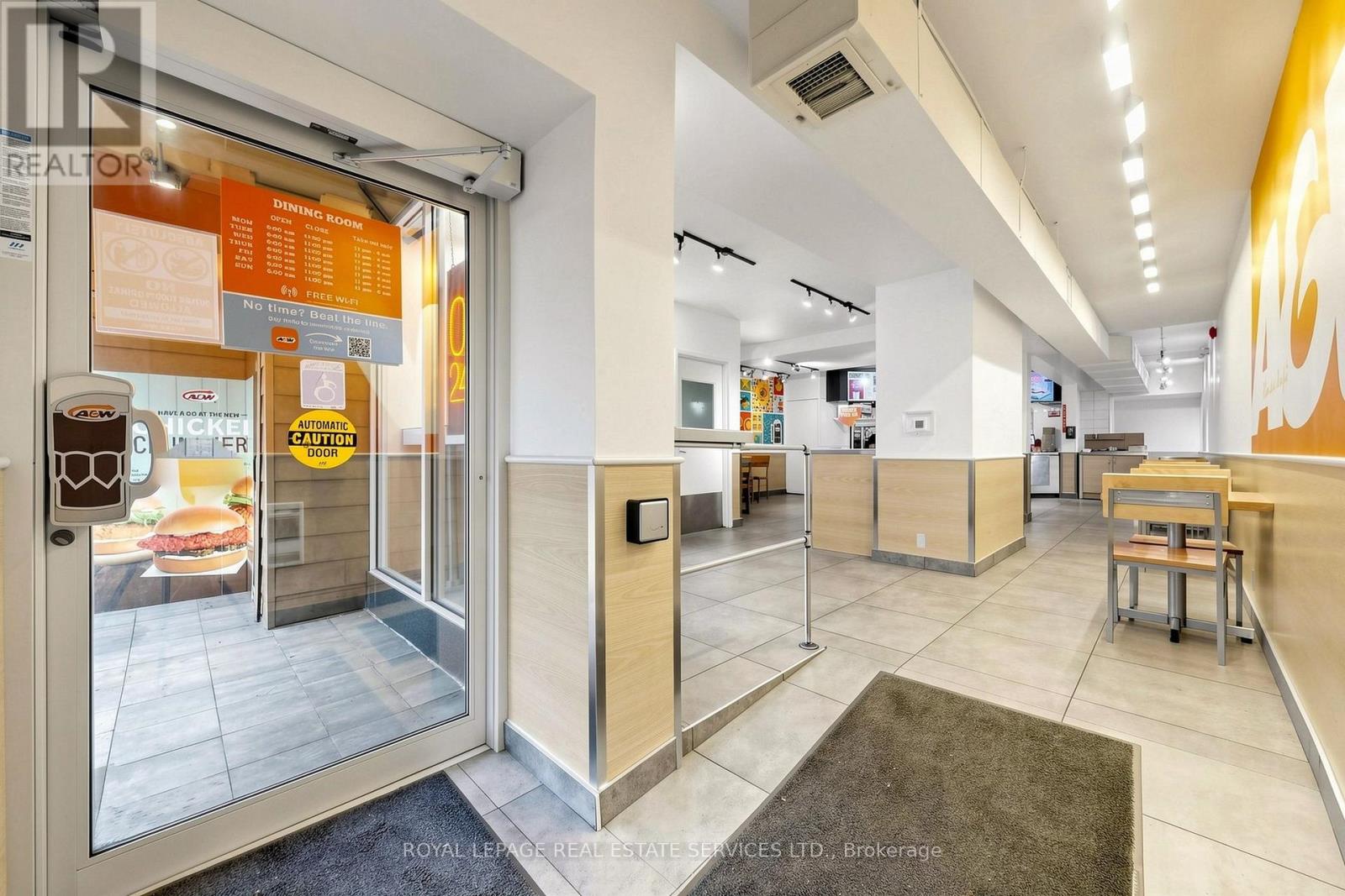 500 Bloor Street W, Toronto, Ontario  M5S 1Y3 - Photo 4 - C14086860