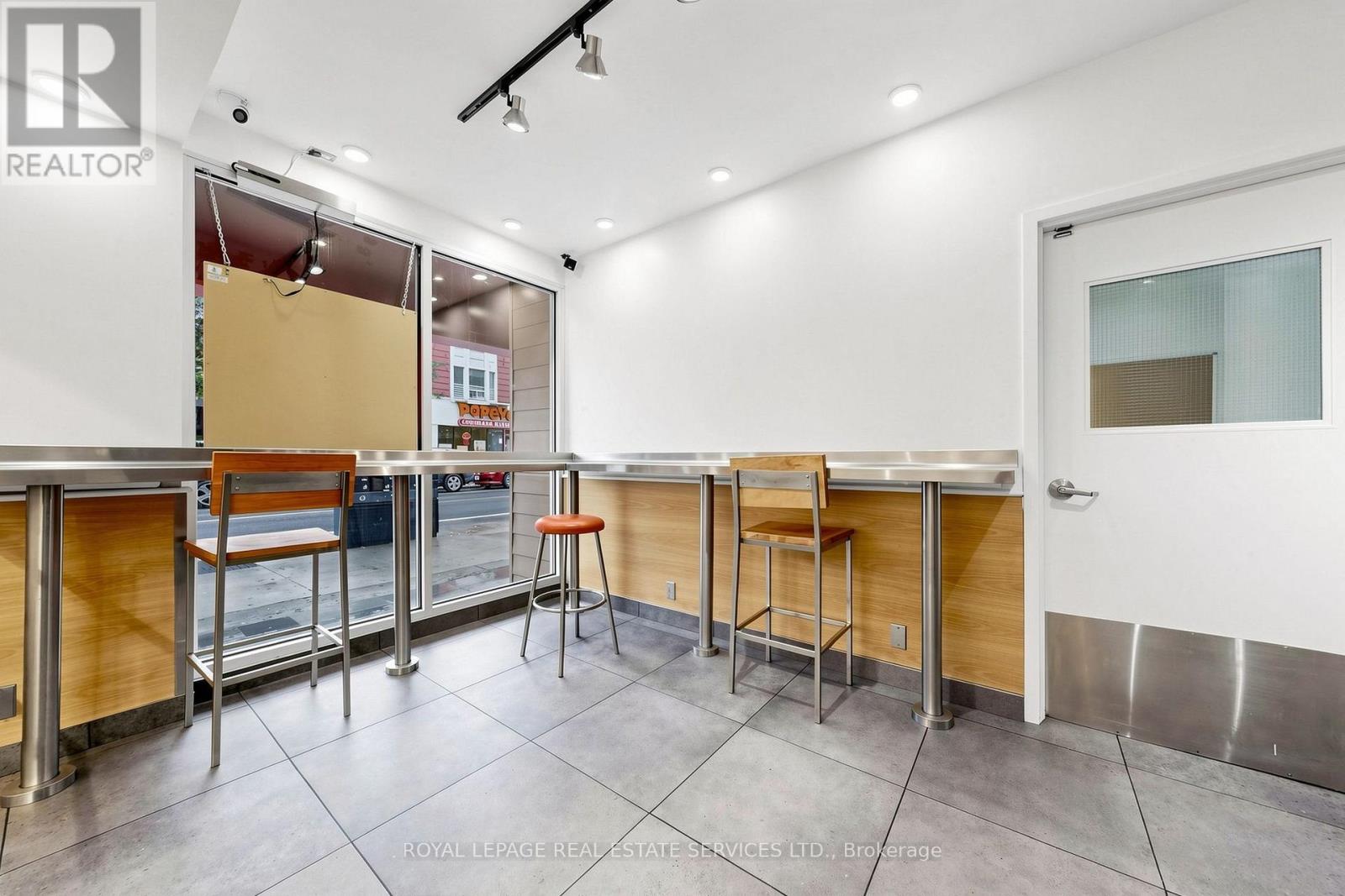 500 Bloor Street W, Toronto, Ontario  M5S 1Y3 - Photo 6 - C14086860