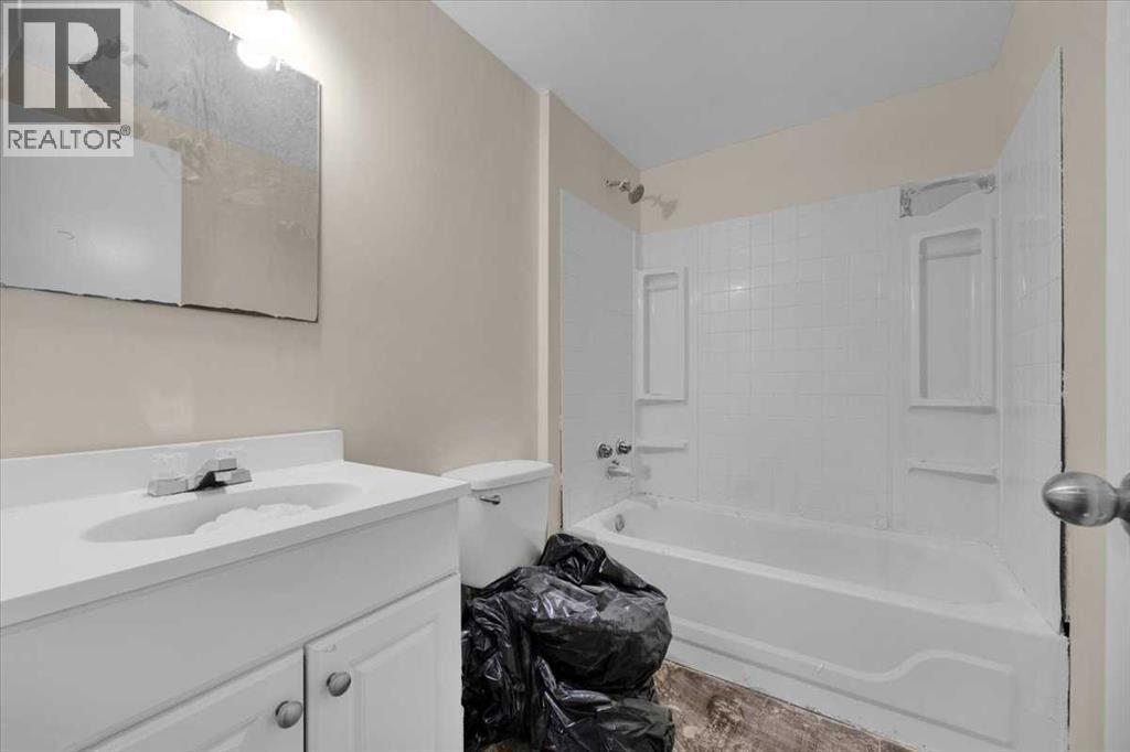 32 Whitman Crescent NE, Calgary, Alberta  T1Y 4H6 - Photo 40 - A2352280