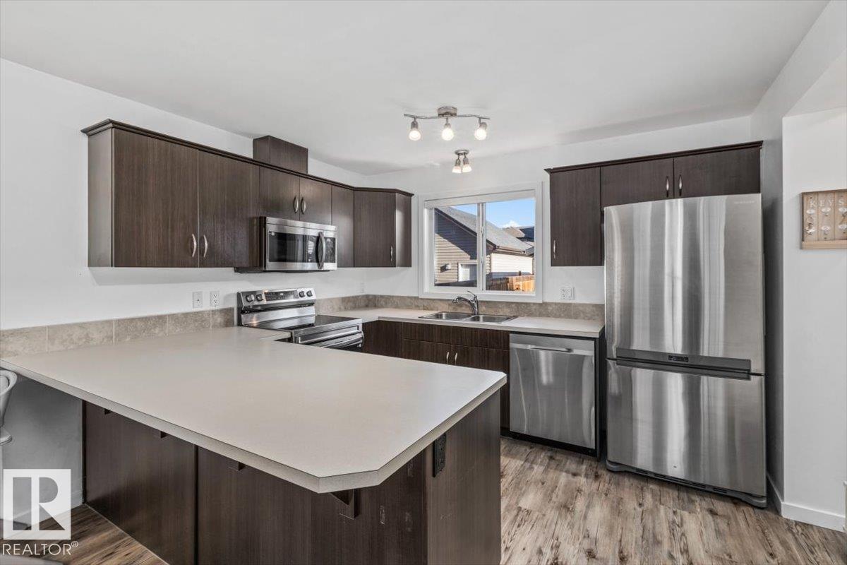3122 ARTHURS CR SW