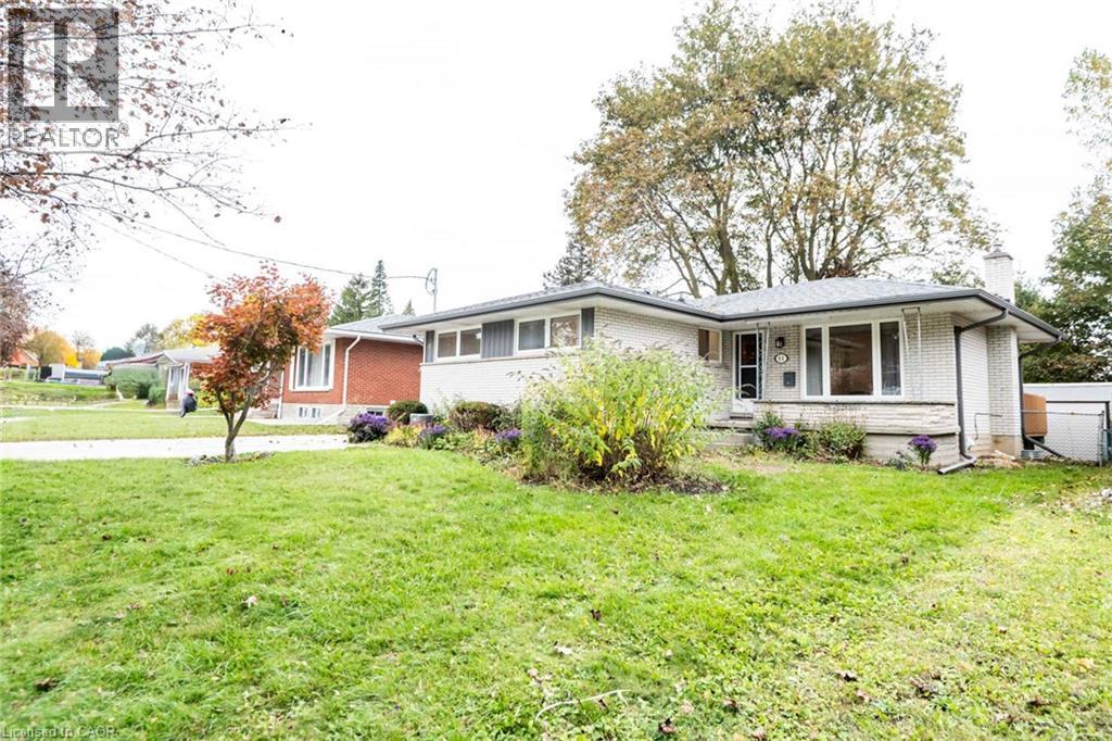 11 Duncairn Avenue, Kitchener, Ontario  N2M 4S5 - Photo 2 - 40871631