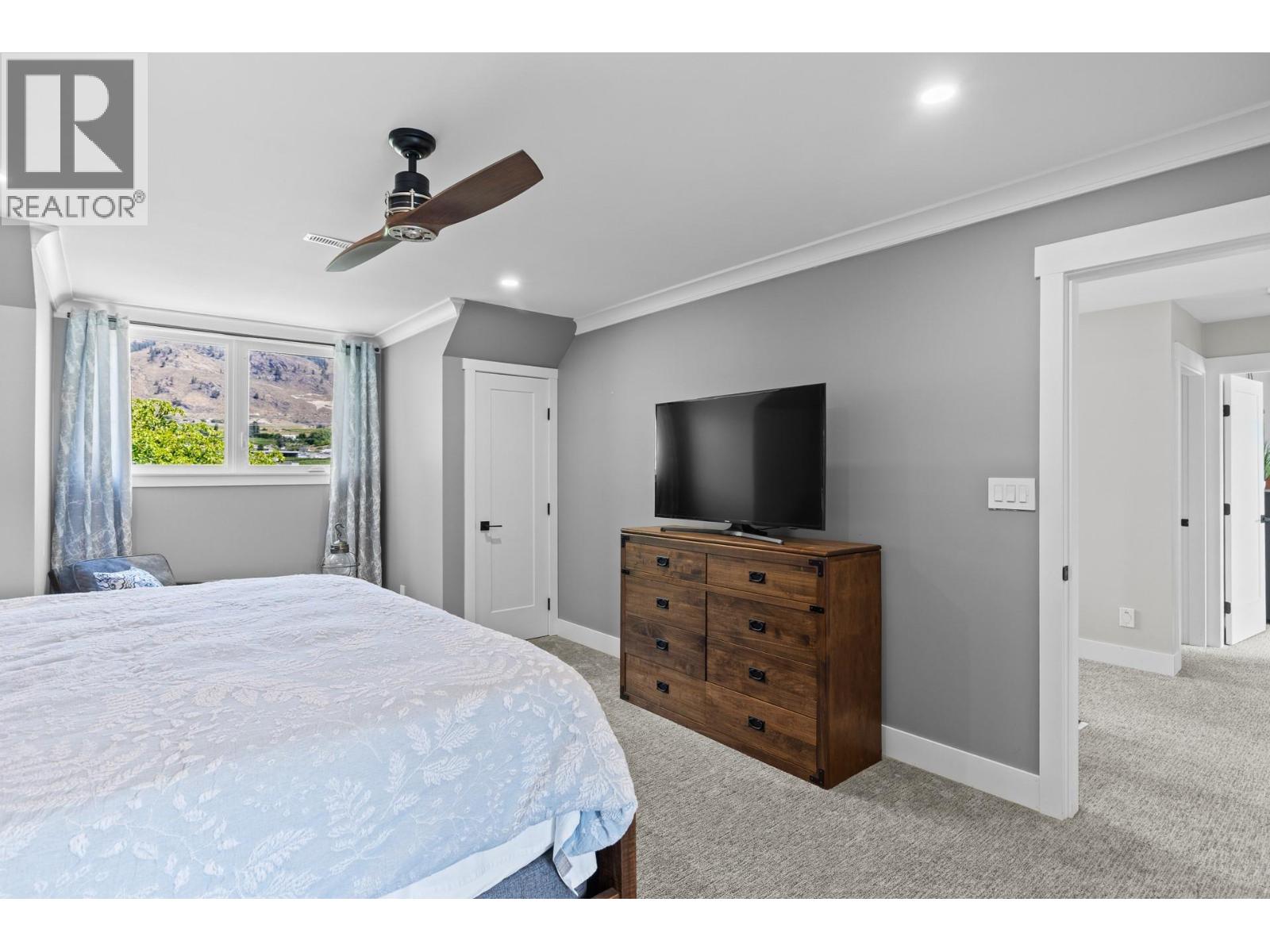 40 Bayview Crescent