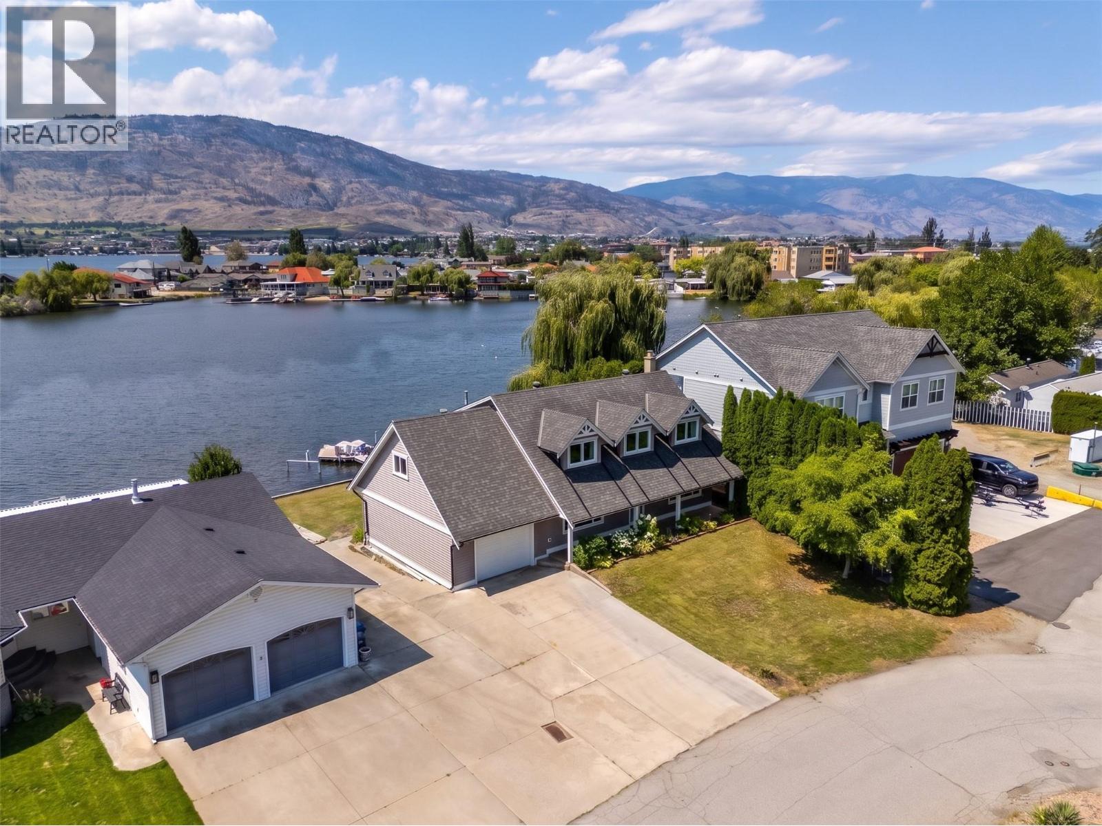 40 Bayview Crescent