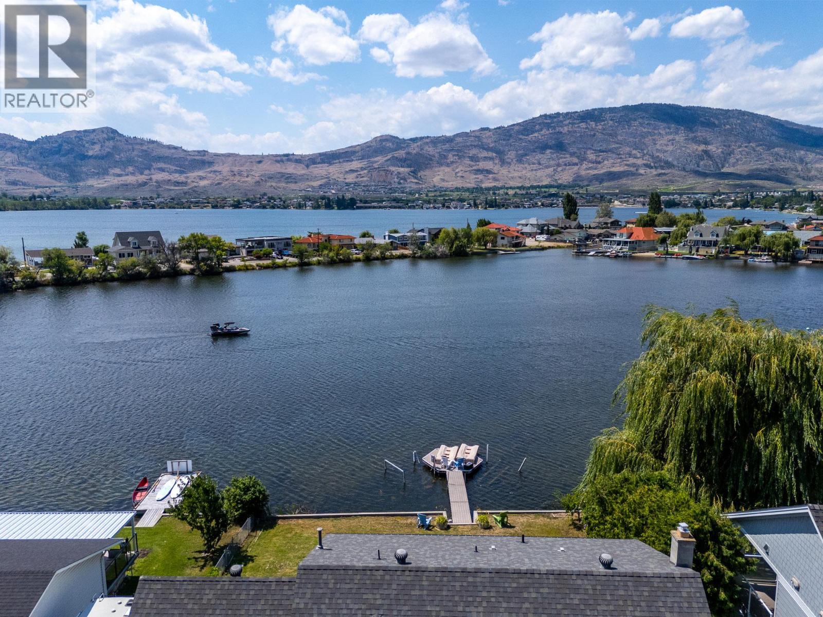 40 Bayview Crescent