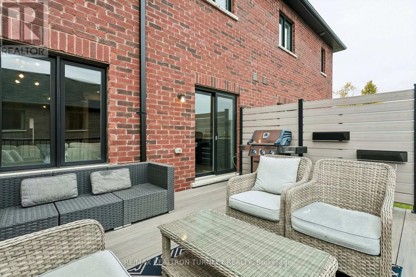 4 Gord Matthews Way, Uxbridge, Ontario  L9P 0E9 - Photo 17 - N14086996