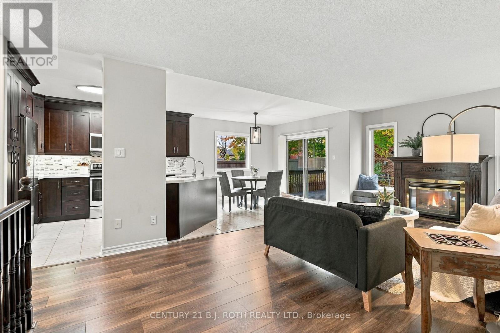 14 Bloxham Place, Barrie (Bayshore), Ontario L4N 9K2 - Photo 8 - S14086774