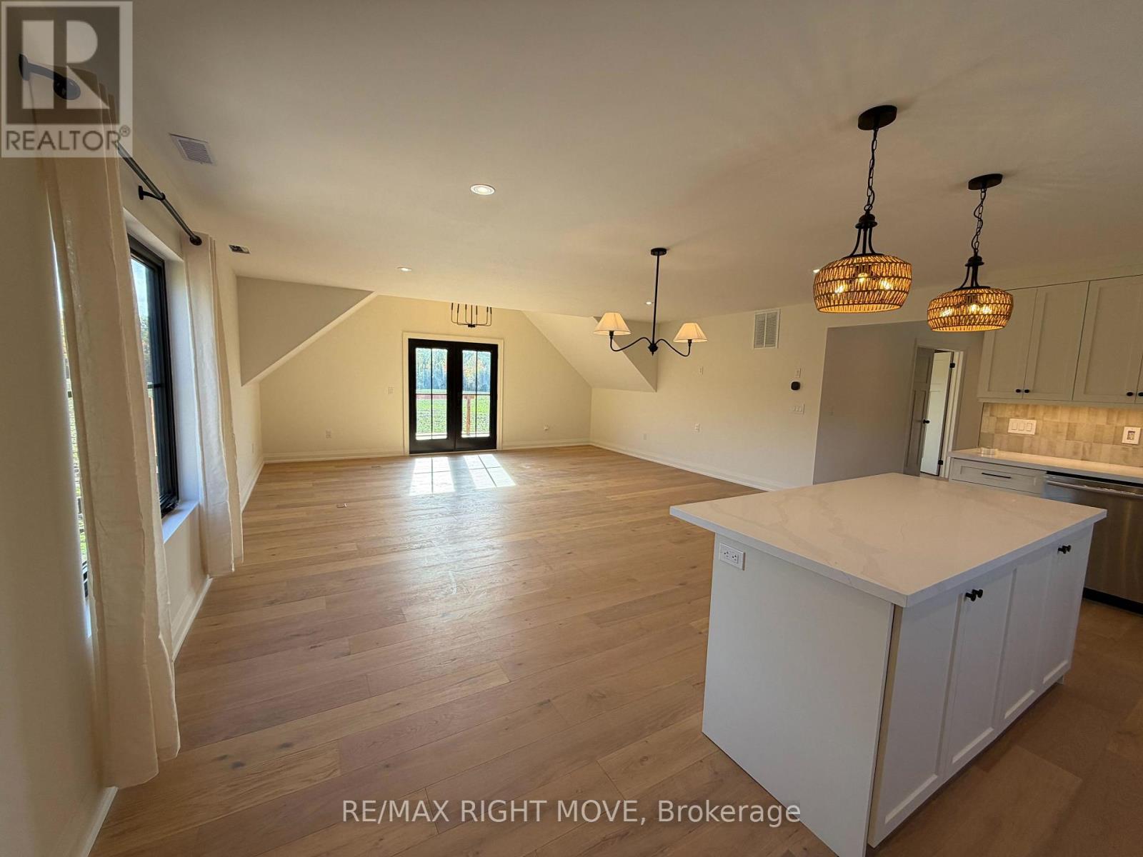 2407 3 Line N, Oro-Medonte, Ontario  L0L 2L0 - Photo 5 - S14086874