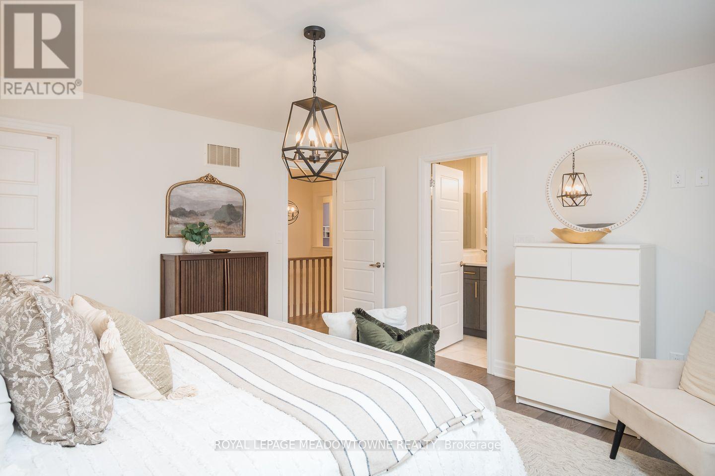 284 Chilver Heights, Milton, Ontario  L9E 1E1 - Photo 24 - W14086710