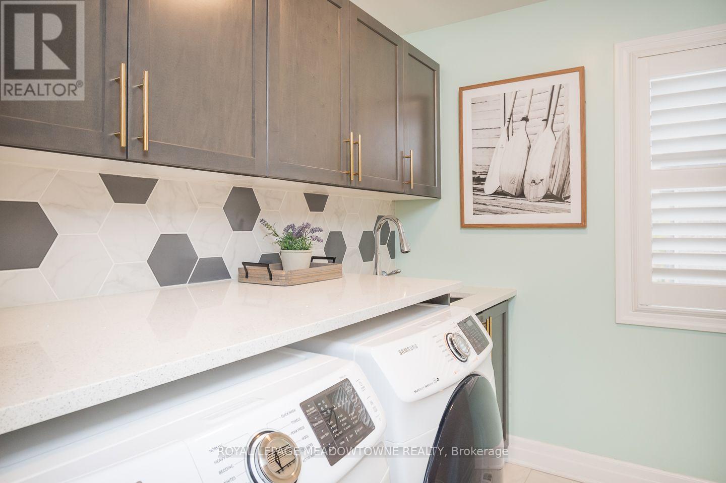 284 Chilver Heights, Milton, Ontario  L9E 1E1 - Photo 38 - W14086710